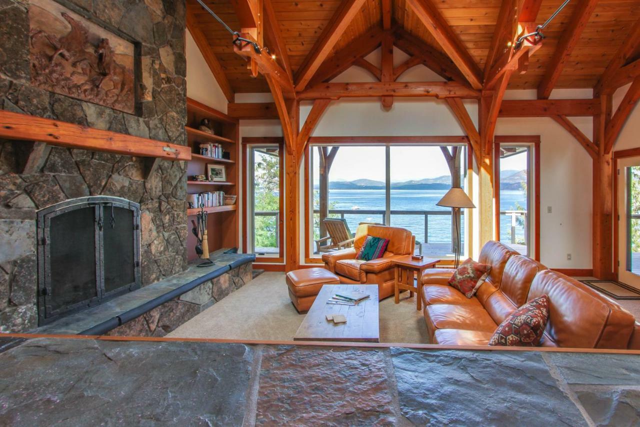 Bottle Bay Lakefront Lodge Sandpoint Exterior photo